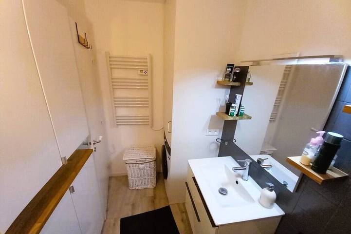 Appartement entier, Appartment (2 rooms / 4 persons) with terrasse and swimminpool in Fréjus, Côte méditerranéenne (France)