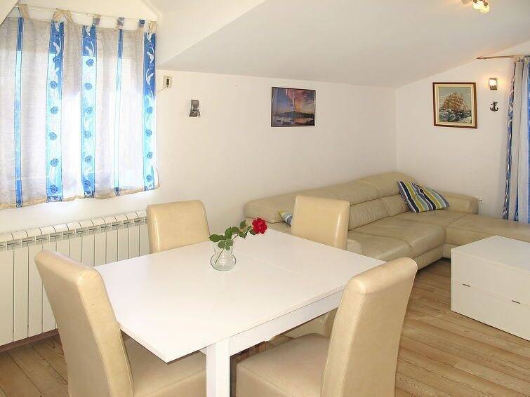 Aparthotel dla 6 osób z balkon/ taras in Grebastica, Żupania szybenicko-knińska
