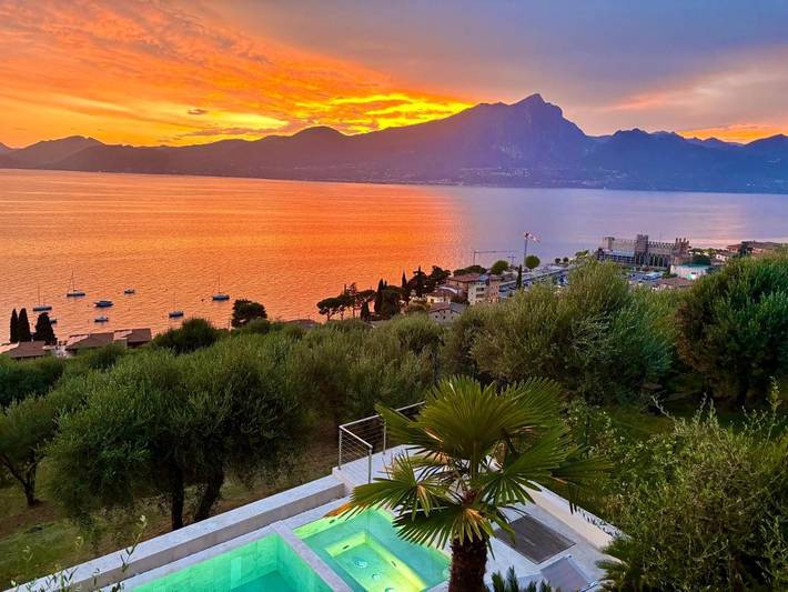 Casa vacanza per 4 persone, con idromassaggio e piscina nonché giardino - 1