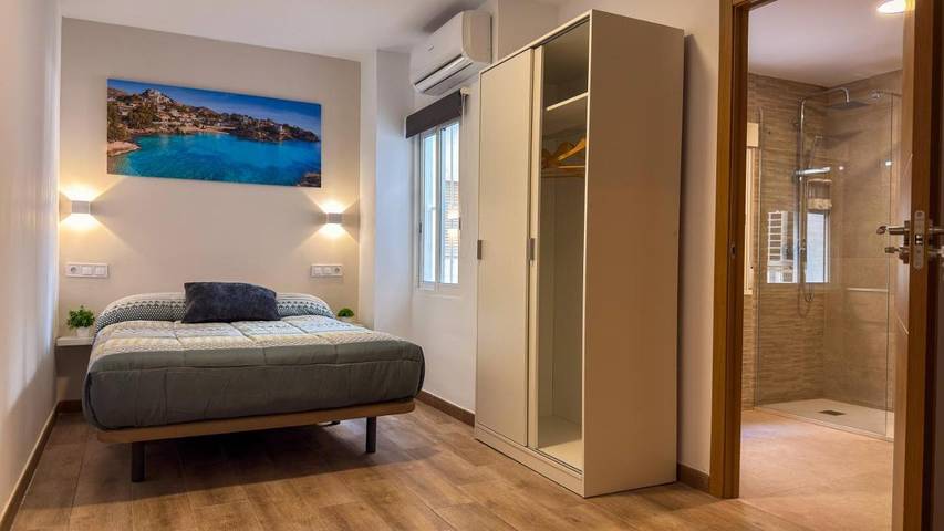 Pension voor 2 personen, met terras en uitzicht in Alicante