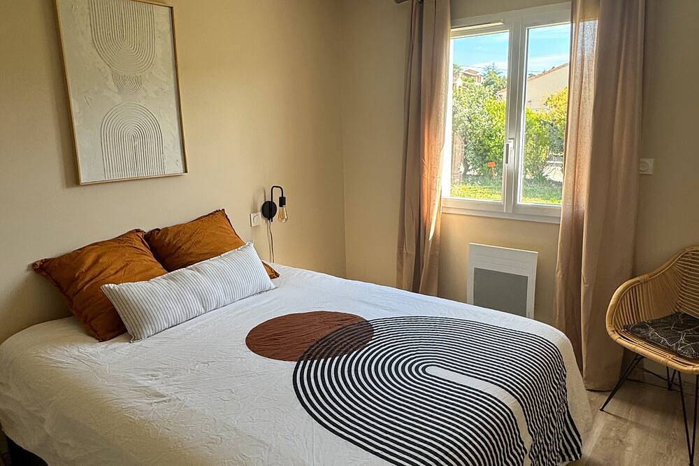 Casa de vacaciones 'Maison Paisible' con terraza privada, jardín privado y Wi-Fi in Aubenas, Ardèche