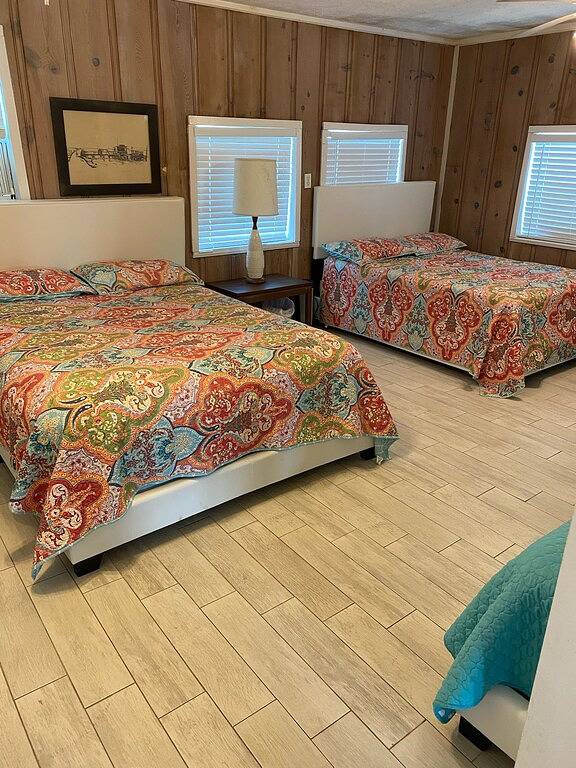 Crystal Beach Cabin - für 7 Personen (3 Blocks vom Strand entfernt) in Crystal Beach, Galveston County
