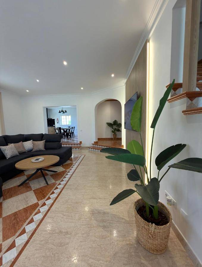 Casa rural para 12 personas, con Balcón y Jacuzzi además de Terraza y Jardín en Altura - 3