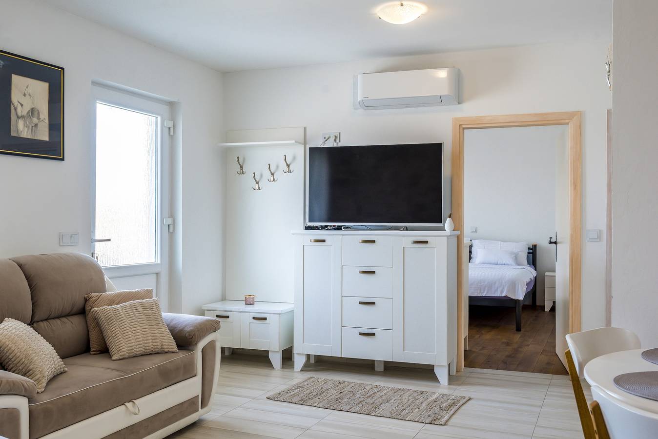 Ganze Wohnung, 2-Zimmer-Ferienwohnung mit Balkon und Meerblick Sibenik A-21075-a in Sibenik, Šibenik-Knin