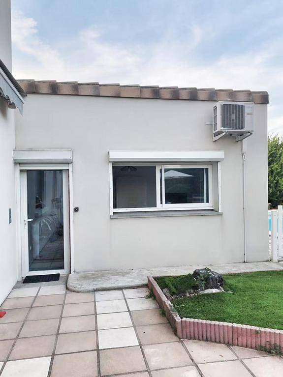 Gîte pour 2 personnes, avec jardin ainsi que piscine et terrasse à Lignan-sur-Orb - 4