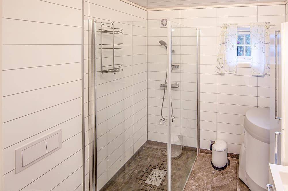 Schönes Haus mit 2 Schlafzimmern in øydegard in Tingvoll, Nördliches Fjordnorwegen