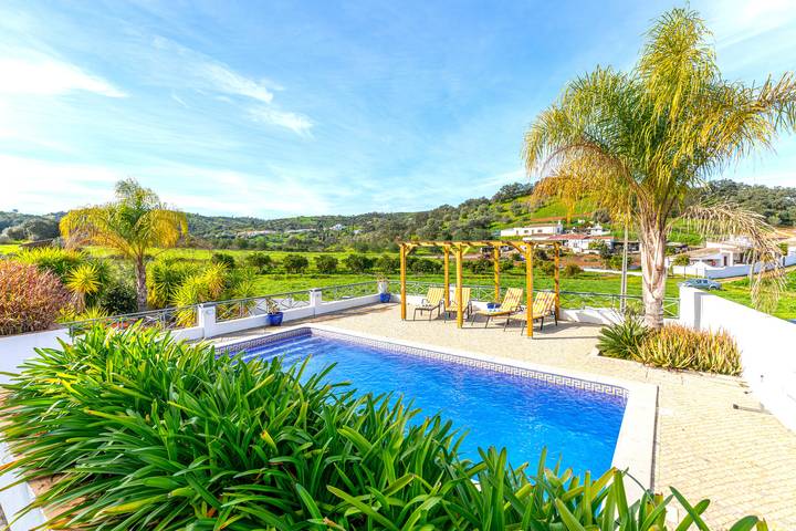 Location de vacances pour 9 personnes, avec balcon et jardin dans Santa Catarina da Fonte do Bispo - 3