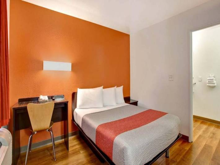 Apartamento entero, Acogedora cama tamaño queen | Adaptada para personas con discapacidad/Bañera in Sunnyvale, Silicon Valley