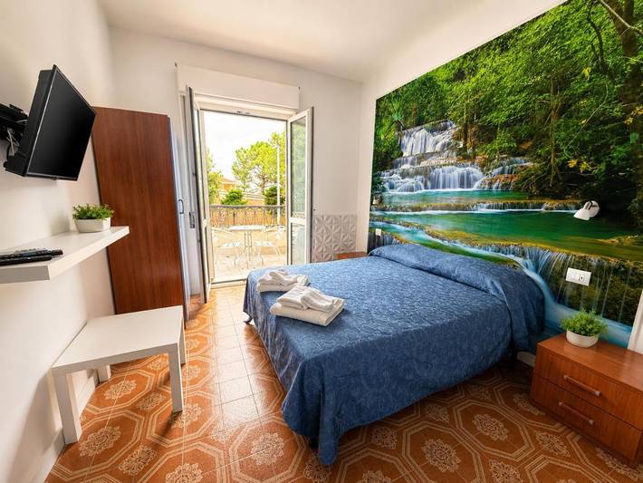 Chambre d’hôte pour 2 personnes, avec Terrasse et Jacuzzi ainsi que Jardin et Vue à Praia a Mare - 4