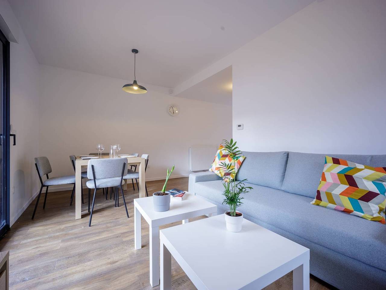 Entire apartment, Charming New Apartment in Loudenvielle, Sleeps 6, Near Skiing, Balnéa, and Lake in Loudenvielle, French Pyrenees