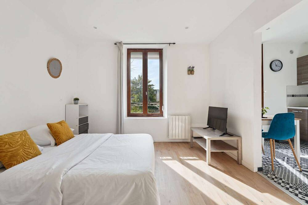 Apartamento entero, Budget apart city centre with parking in Charleville-Mézières, Ardenas
