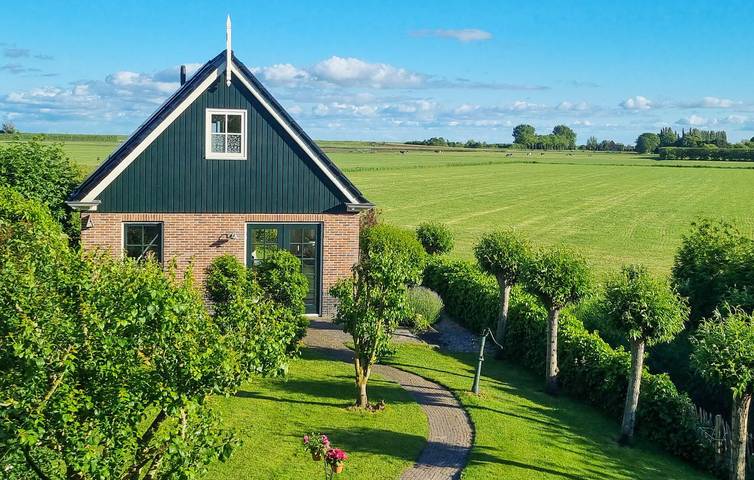 Ferienhaus für 4 Personen, mit Terrasse und Garten
