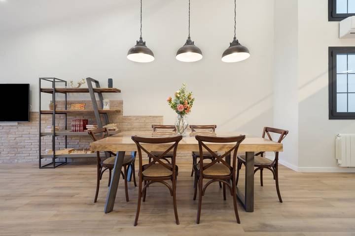 Hel lägenhet, Loft La Conca – Industrial Design, Charming Rural Getaway with Comfort in L'Espluga de Francolí, Tarragona Provins