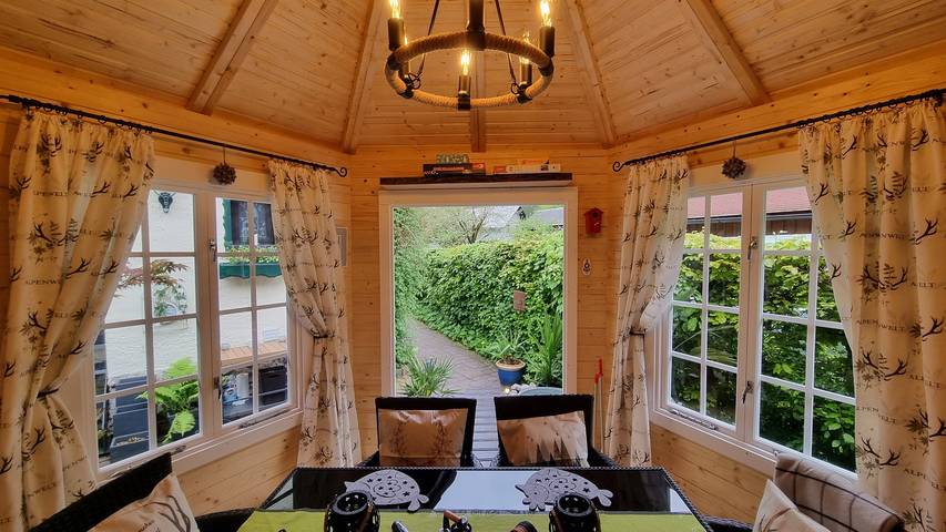 Ganze Ferienwohnung, Landhaus Osborne - Landhaus Osborne - FeWo 3 in Obertraun, Dachstein Salzkammergut