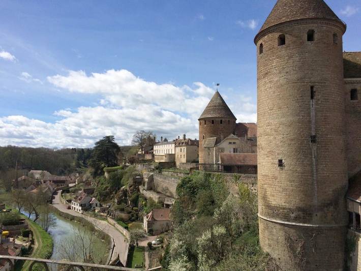 Location de vacances pour 3 personnes, avec vue et jardin à Semur-en-Auxois - 4