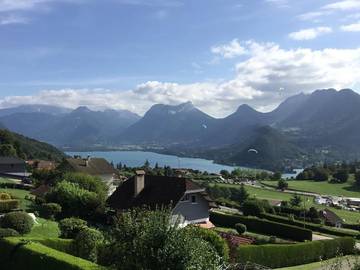 Gîte pour 5 personnes, avec vue ainsi que jardin et vue sur le lac à Talloires