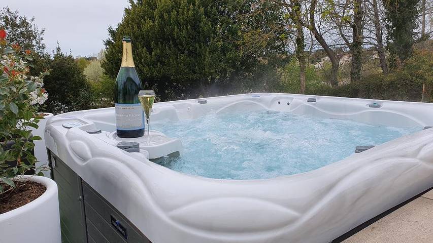 Chambre d’hôte pour 2 personnes, avec jacuzzi et jardin à Vaux-sur-Mer