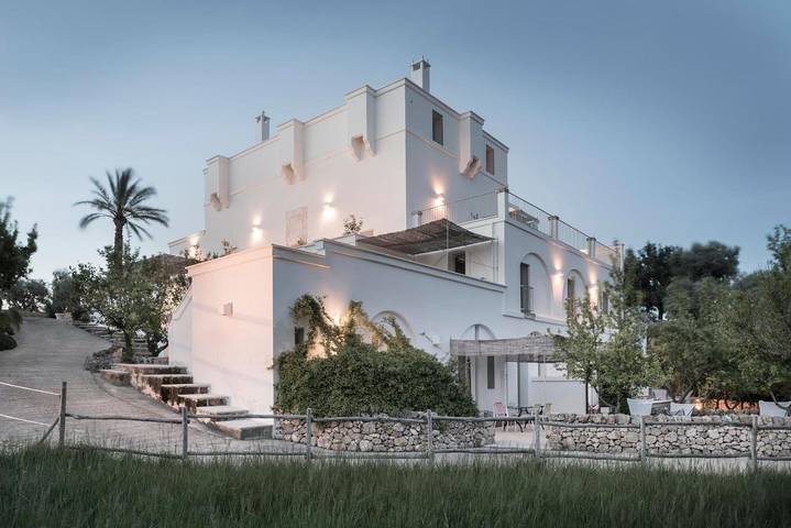 Casas rurais para 3 pessoas, com jardim e jacuzzi e ainda piscina em Fasano