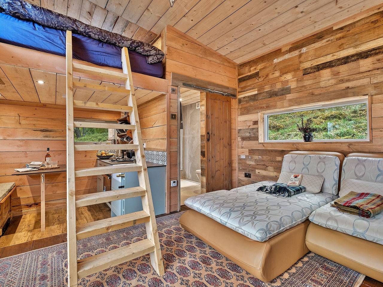 Cosagach Falls Cabin in Highlands