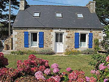 Gîte pour 4 personnes, avec terrasse et jardin à Ploulec'h