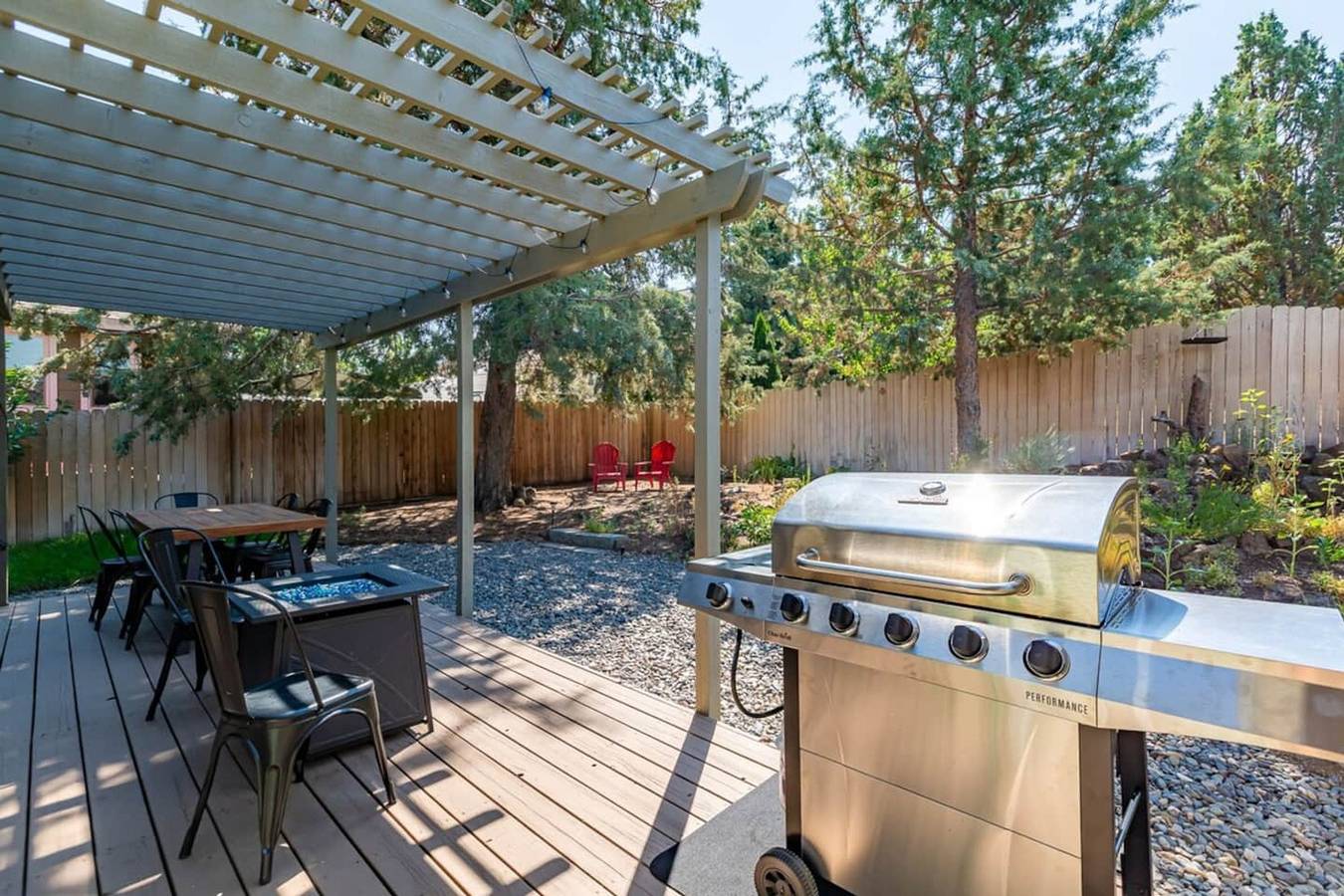 Backyard Oasis, 8min to town, fast Wi-Fi in Bend, Deschutes County