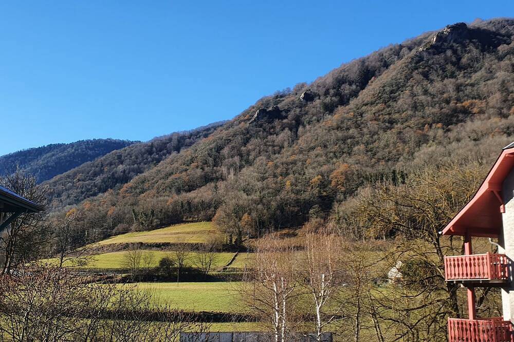 Apartamento entero, Appartement T1 bis Avec Terrasse et Piscine Dans Résidence à Arreau in Arreau, Pirineos franceses