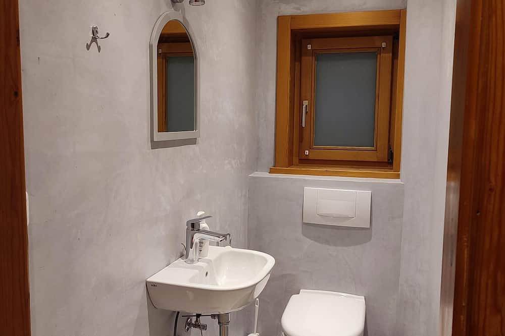 Ganze Wohnung, Gemütliche Ferienwohnung zur großen Linde im Herzen von Wallgau! in Wallgau, Walchensee