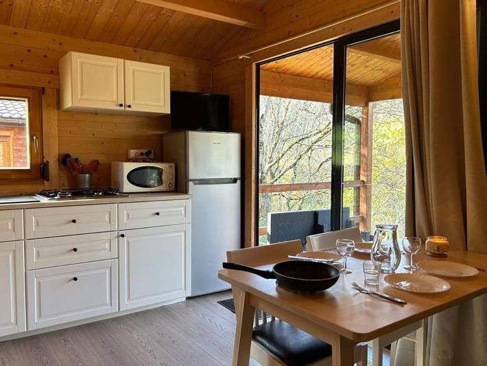 Location de vacances pour 4 personnes, avec piscine dans Éclassan - 2