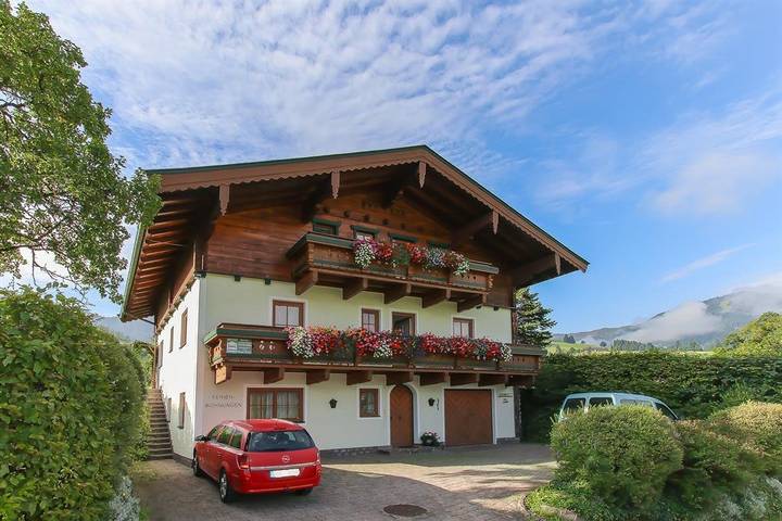 Ferienwohnung für 3 Personen, mit Balkon und Terrasse sowie Garten in Leogang - 2