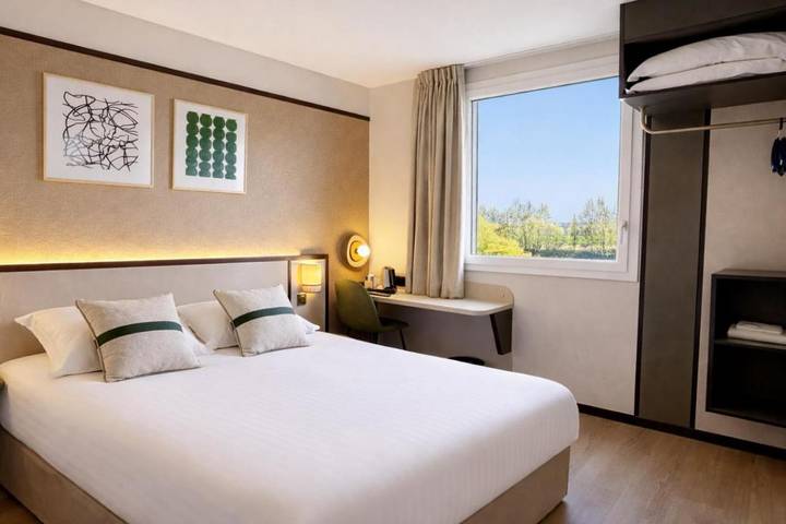 Hôtel pour 3 personnes, avec vue et jardin, animaux acceptés à Saint-Onen-la-Chapelle