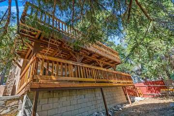 Log Cabin for 8 Guests in Crestline, Lake Gregory, Picture 1