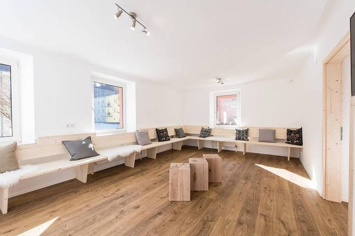 Ferienhaus für 27 Personen, mit Sauna und Terrasse in Eisenerz