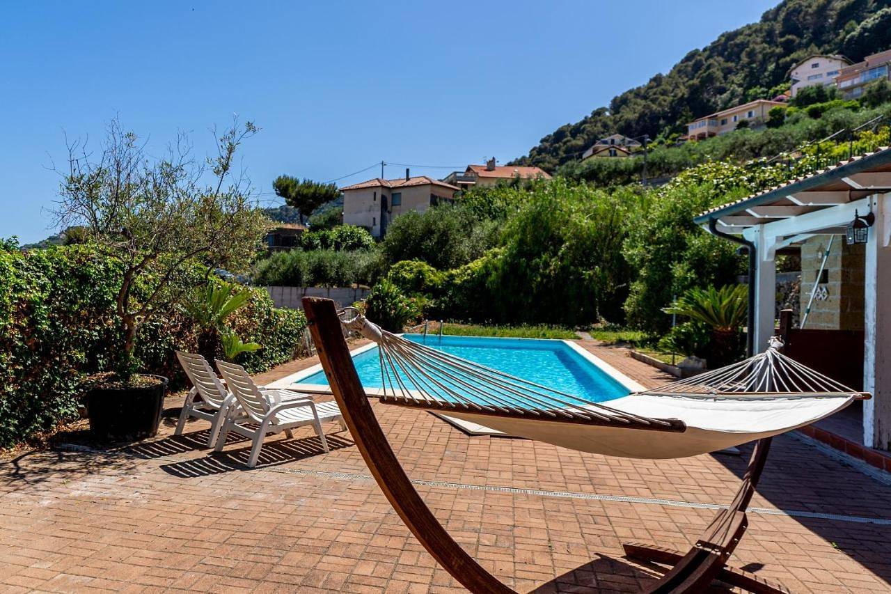Villa Tamagna - Swimming Pool, Barbeque, Garden in Ventimiglia, Ligurische Küste