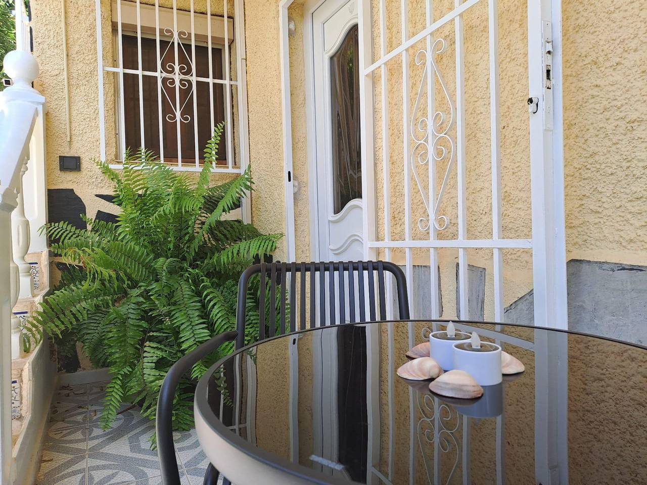 Apartamento vacacional entero, Apartamento de vacaciones para 4 personas con terraza in San Fulgencio, Costa Blanca