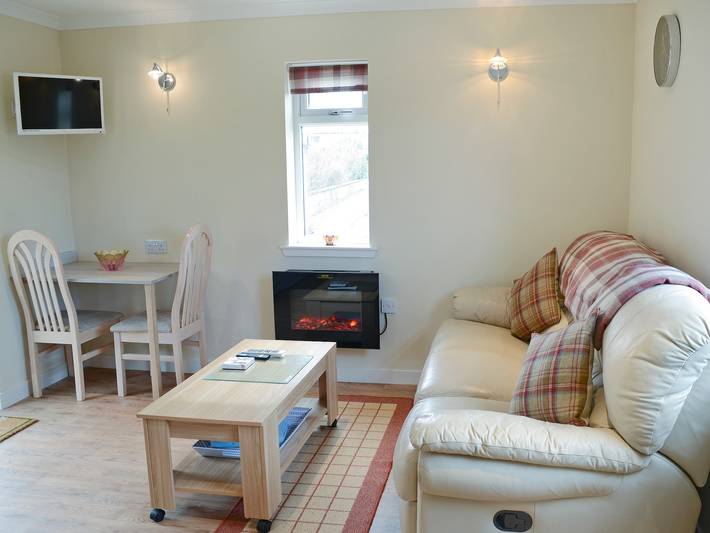 Cottage for 2 people, with garden the Highlands