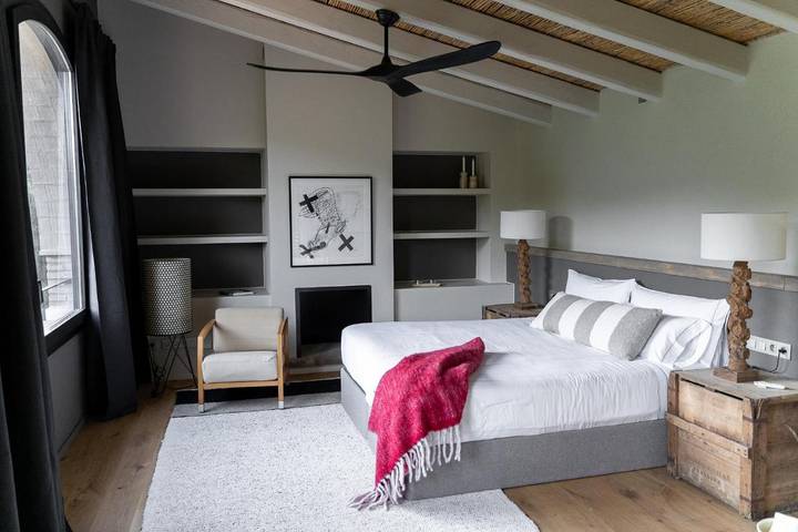 Casa rural para 2 personas, con vistas además de jardín y piscina en San Martín de Liémana - 2