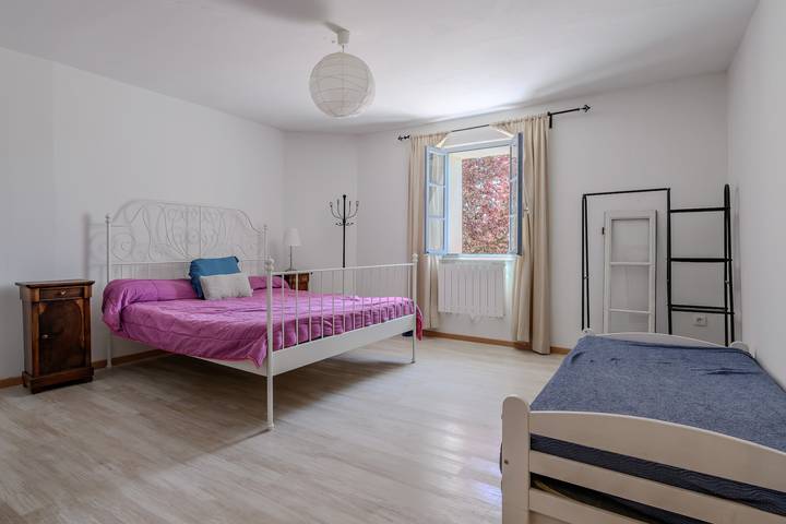 Chambre d’hôte pour 3 personnes, avec jardin à Villes-sur-Auzon