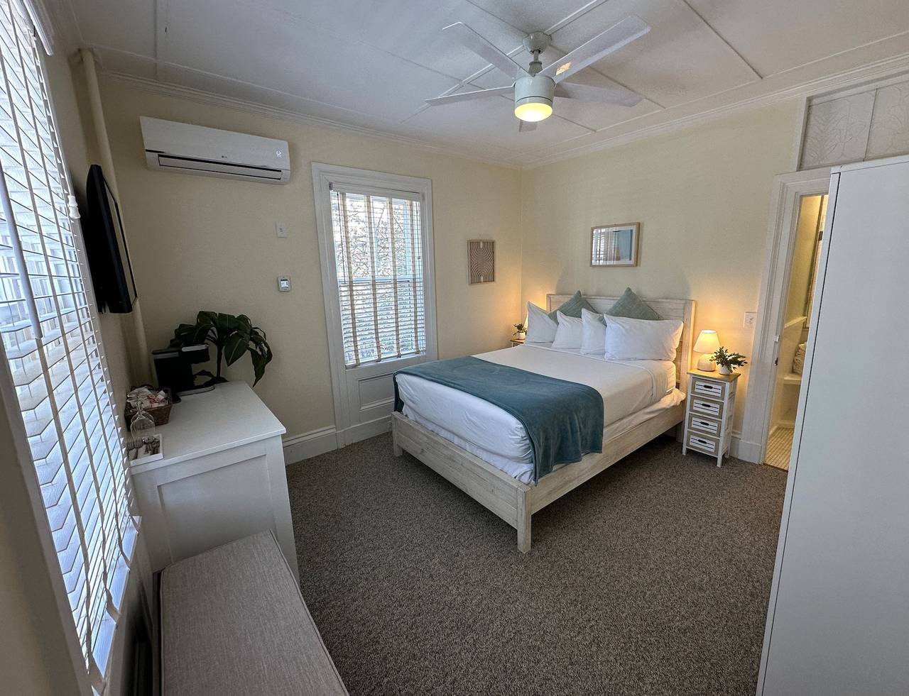 Ganze Wohnung, Bright & Sunny 1 Bed/ 1 Bath Downtown Newport in Newport, Newport County