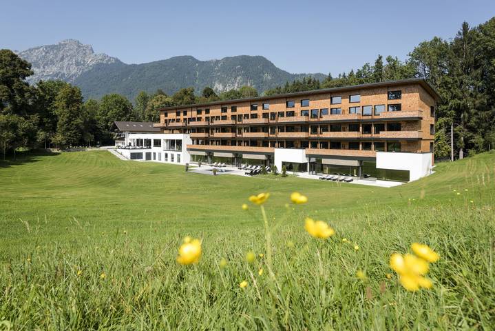 Hotel für 2 Personen, mit Balkon und Whirlpool sowie Terrasse und Garten in Bayerisch Gmain