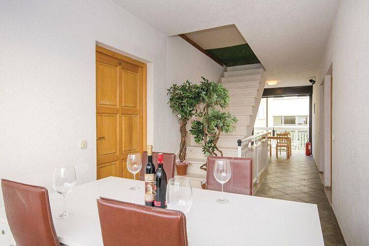 Appartement entier, Apartments Čiovo - Standard Two Bedroom Apartment (A4) in Okrug Gornji, Čiovo