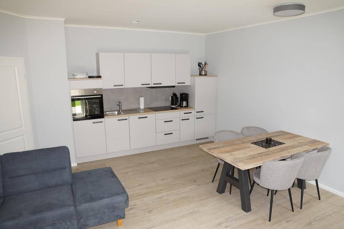 Ganze Wohnung, Two-Bedroom Apartment with Terrace in Almdorf, Nordfriesland