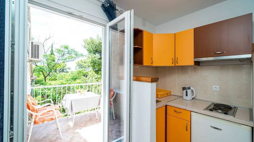 Holiday letting for 3 people, with balcony in Srebreno