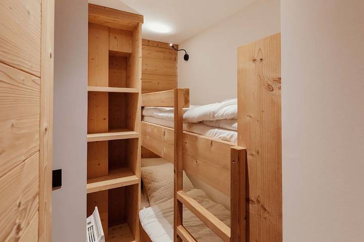 Gîte pour 8 personnes, avec balcon dans Office De Tourisme De Montgenevre - 4