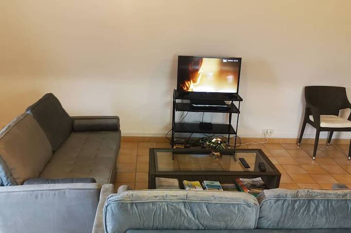 Apartamento entero, Amplio apartamento de 80 m2 con gran parcela, cerca del mar, playas, dunas, bosque. in Saint-Étienne-au-Mont, Boulogne-sur-Mer region
