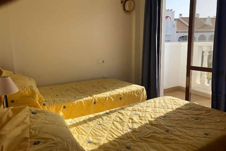 Location de vacances pour 5 personnes, avec balcon ainsi que piscine et jardin, animaux acceptés dans Bolnuevo - 3