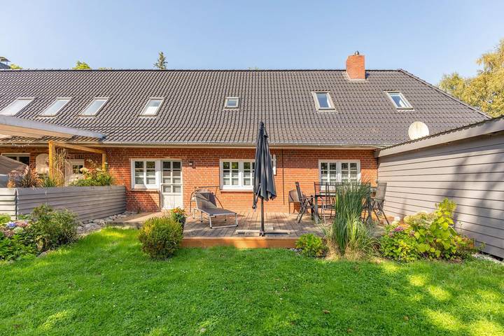 Ferienwohnung für 6 Personen, mit Garten und Ausblick, mit Haustier in Husum