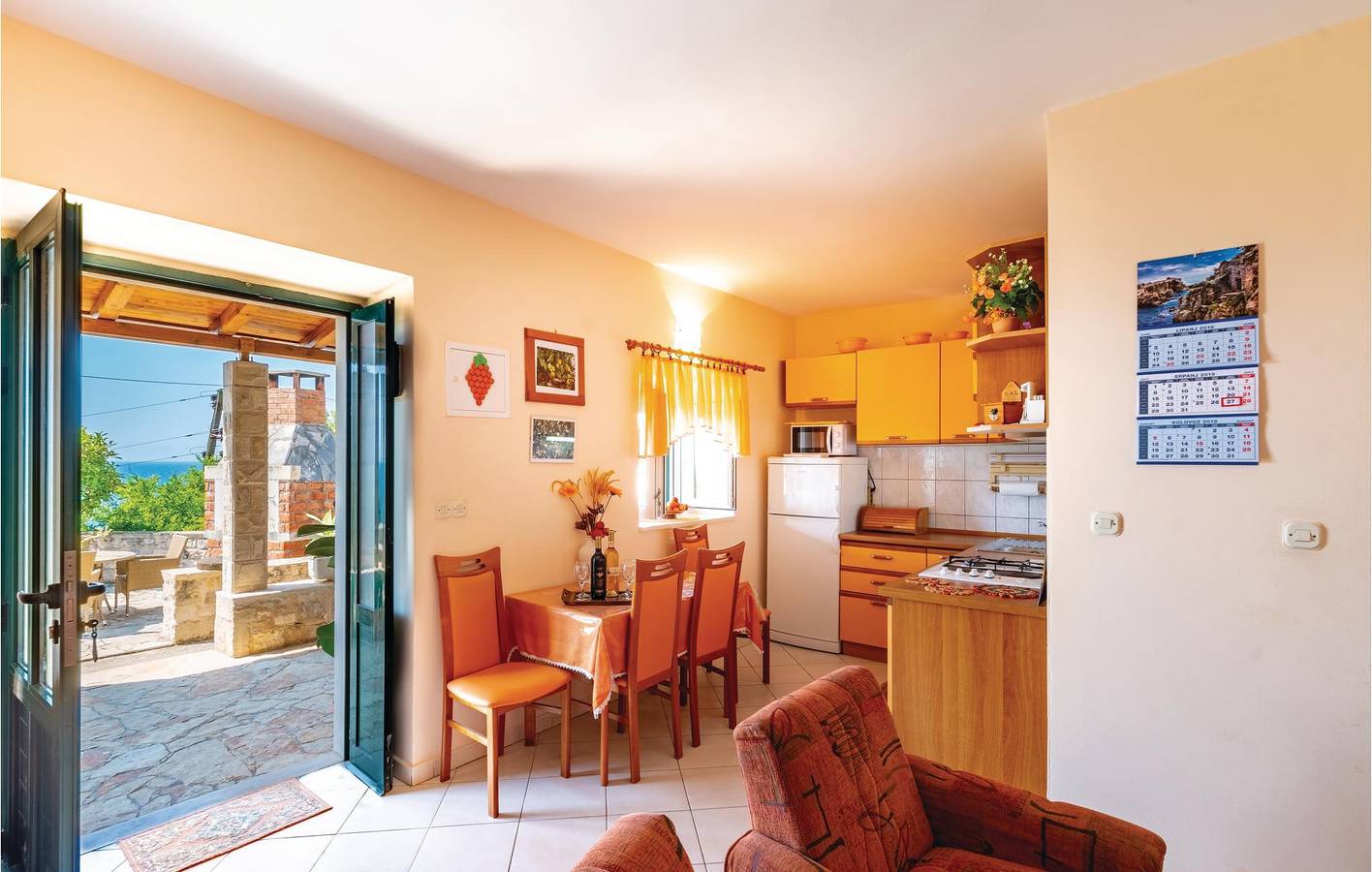 Appartement chic avec terrasse, piscine et à 200 m du bord de mer in Dubrovnik-Neretva