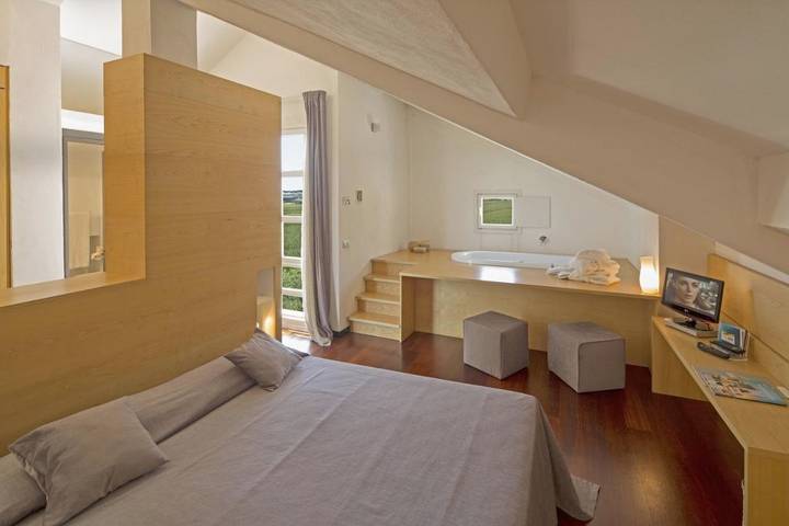 Hôtel pour 3 personnes, avec piscine et jardin à Fiumaretta di Ameglia - 2