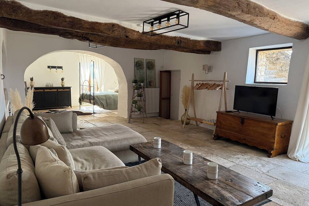 Lubéron - Schafstall aus dem 18. Jahrhundert - 360 ° Ansicht - Lavendelfelder in Viens, Regionaler Naturpark Luberon