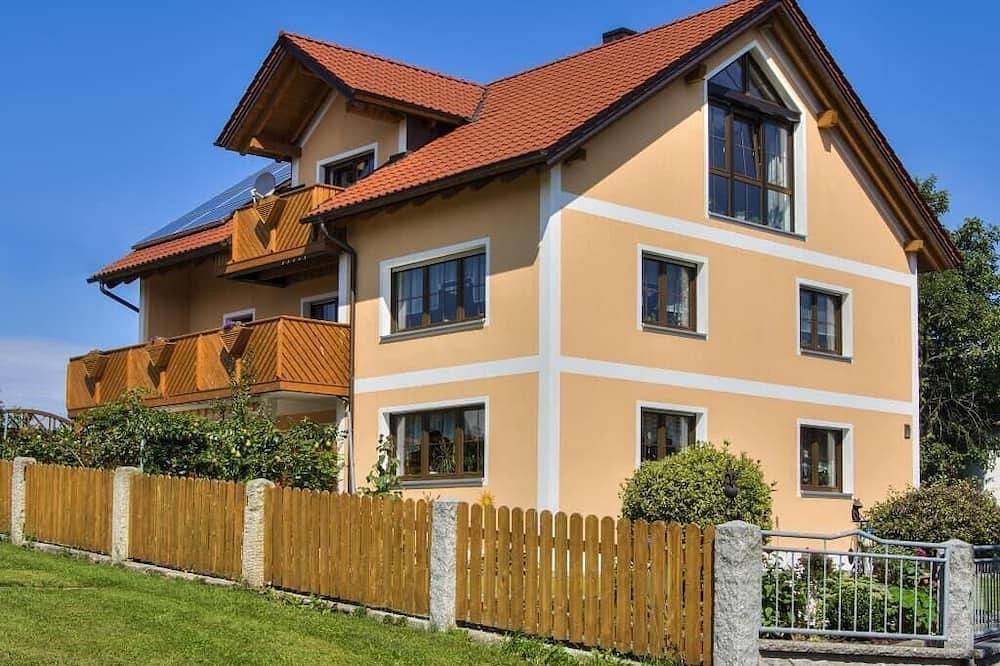 Ganze Wohnung, 4-Sterne Ferienwohnung mit Brötchen- und Einkaufsservice in Bärnau, Ostbayern